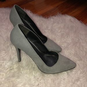 Grey pointy toes high heels